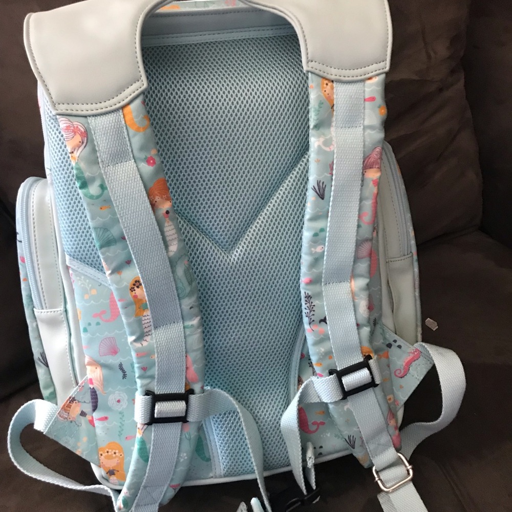 House of Flynn camera backpack (mermaids)